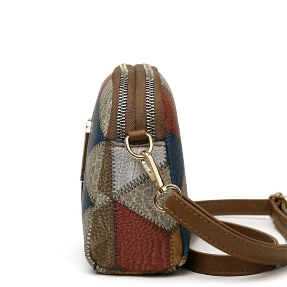 Colorblock Crossbody - Picture 3 of 10